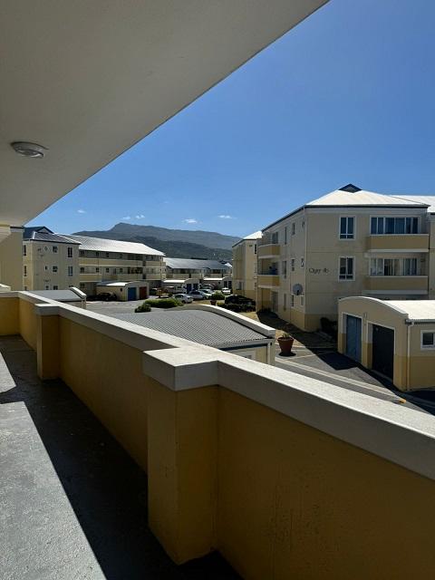 To Let 2 Bedroom Property for Rent in Sunnydale Western Cape